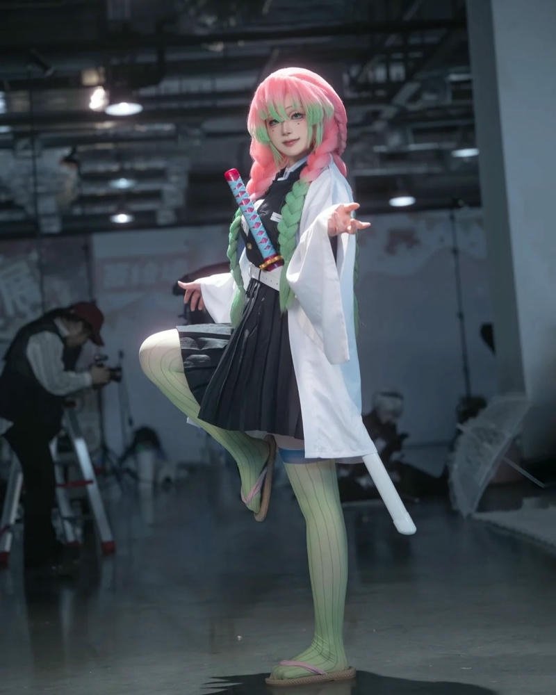 Ảnh cosplay Mitsuri thể hiện nét đẹp trong trẻo đầy sức sống