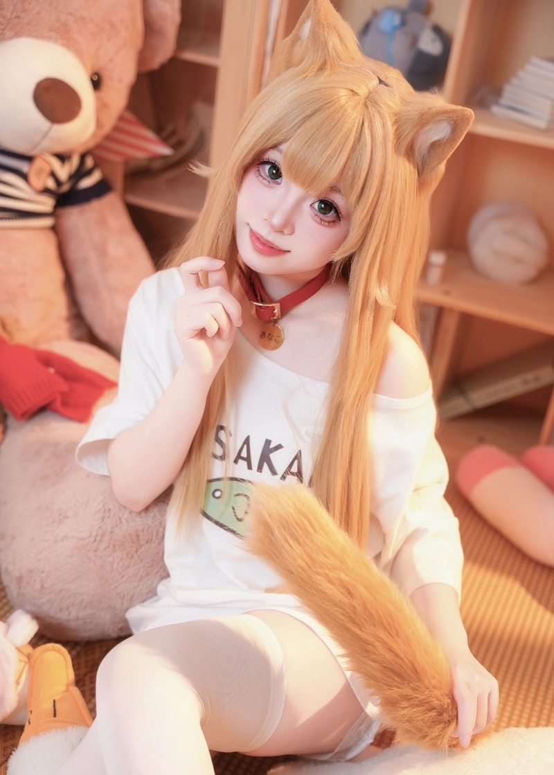 Ảnh cosplay mèo mang vẻ ngoài trẻ trung năng động