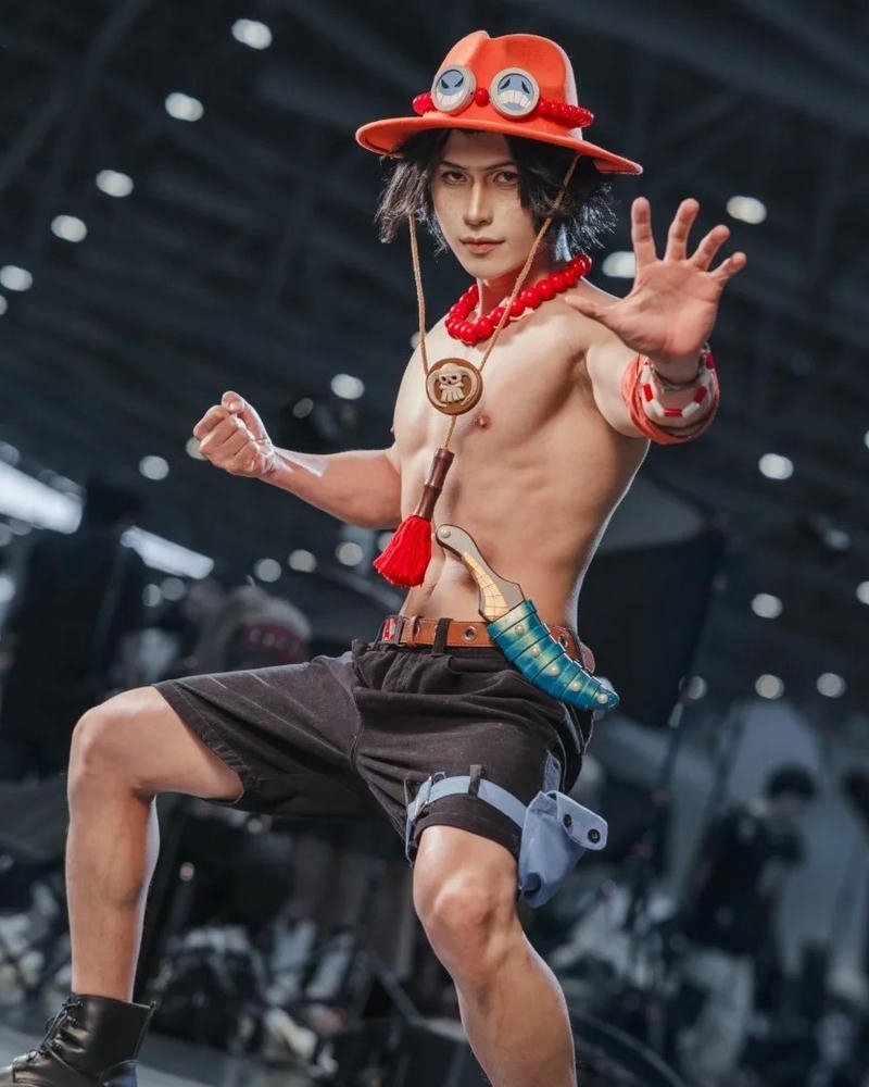Ảnh cosplay one piece thể hiện hình ảnh nhân vật đặc sắc