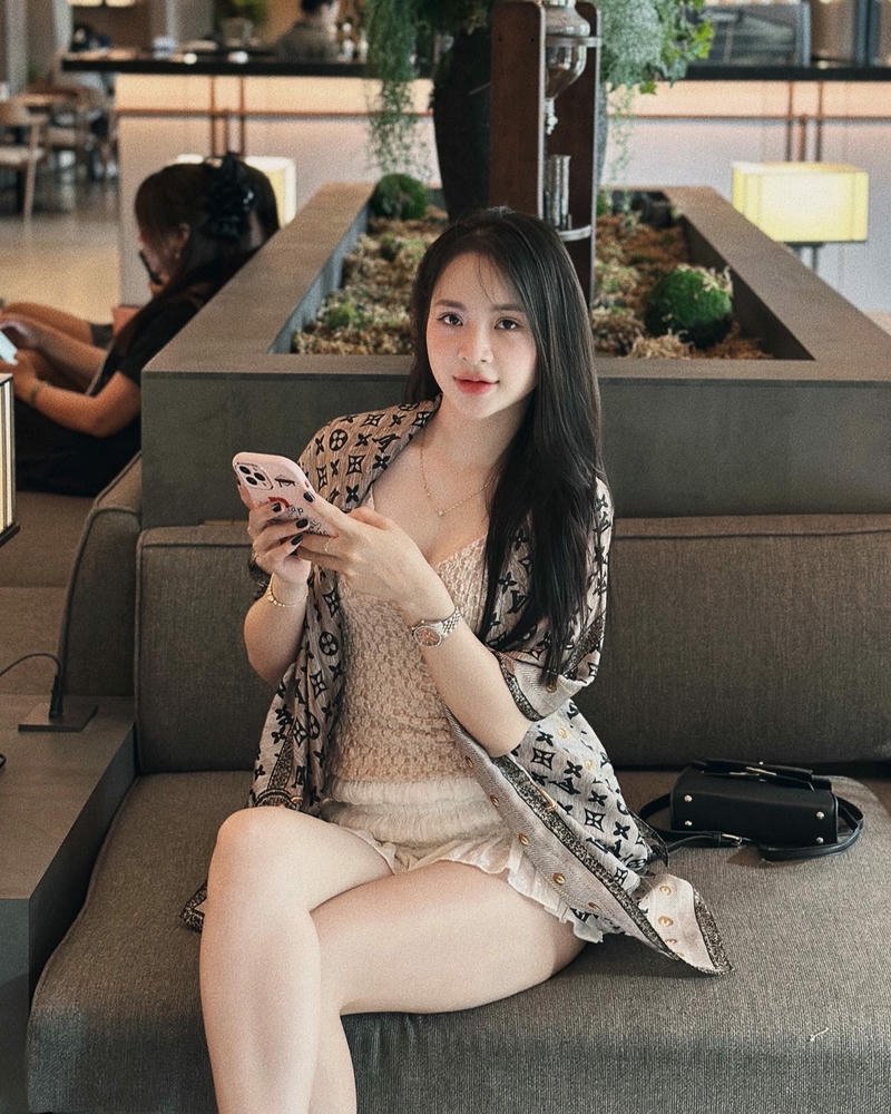 Ảnh gái xinh việt nam diện mạo trong sáng thanh lịch