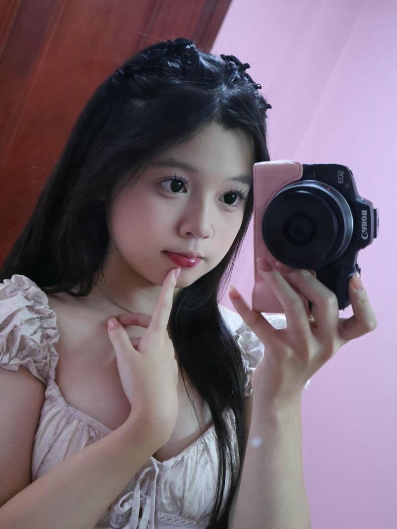 Ảnh gái xinh việt nam với thần thái dịu dàng cuốn hút