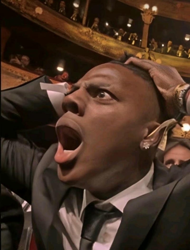 Ảnh hoảng hốt meme bất ngờ ôm đầu