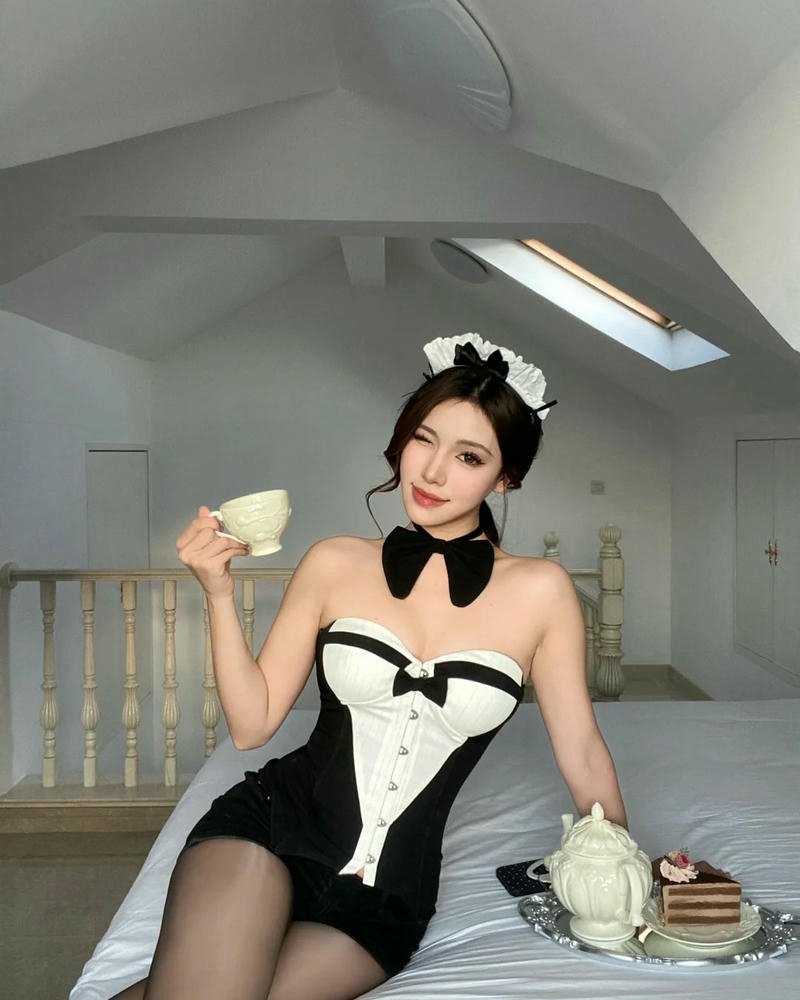 Ảnh về cosplay hầu gái thể hiện nét đặc trưng rõ rệt