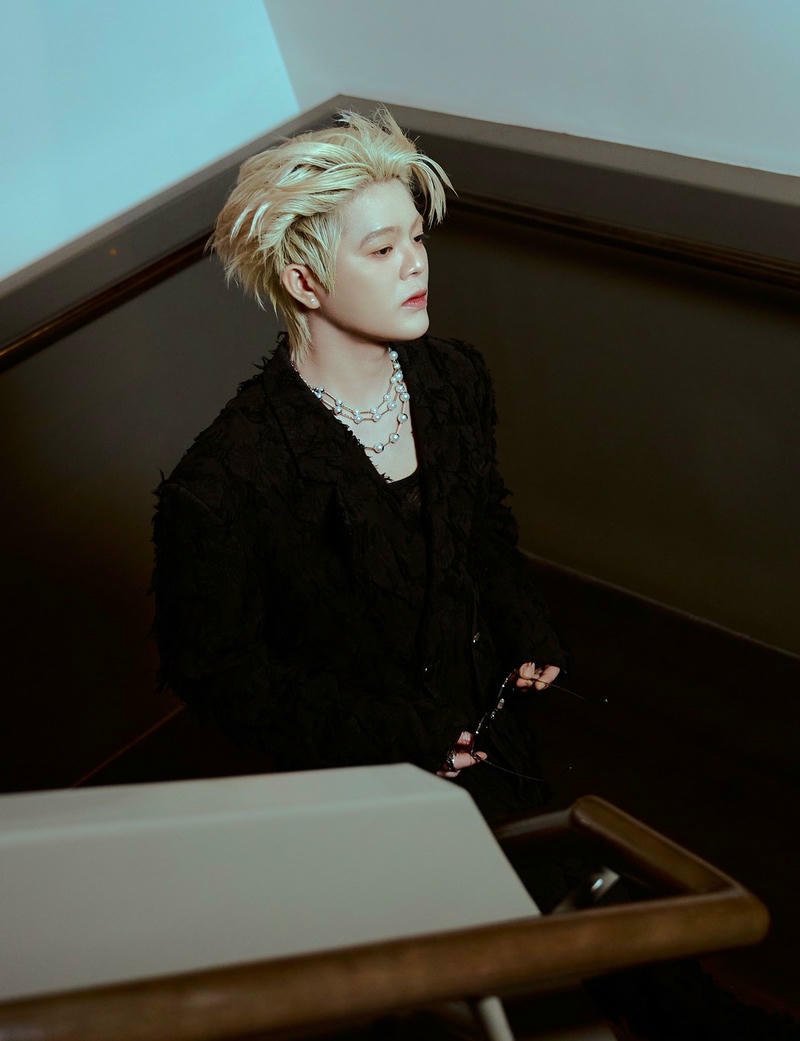 Biểu cảm nhẹ nhàng trong hình nền Rhyder cực thu hút