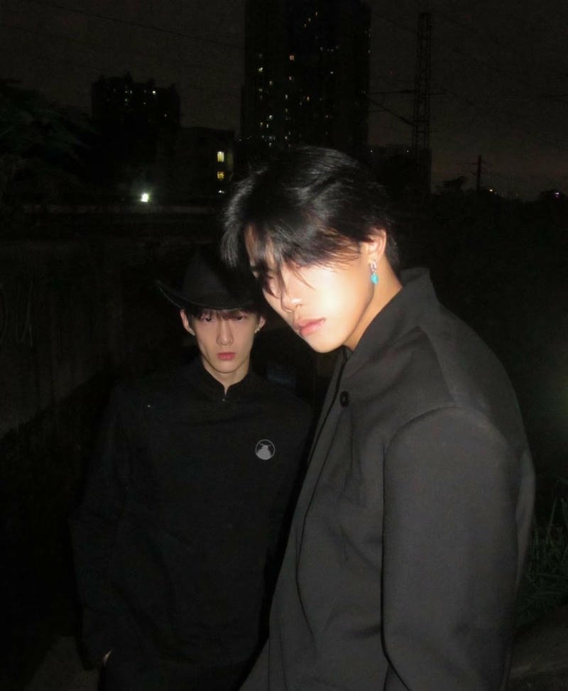 Biểu cảm u sầu sad boy lạnh lùng hình đẹp