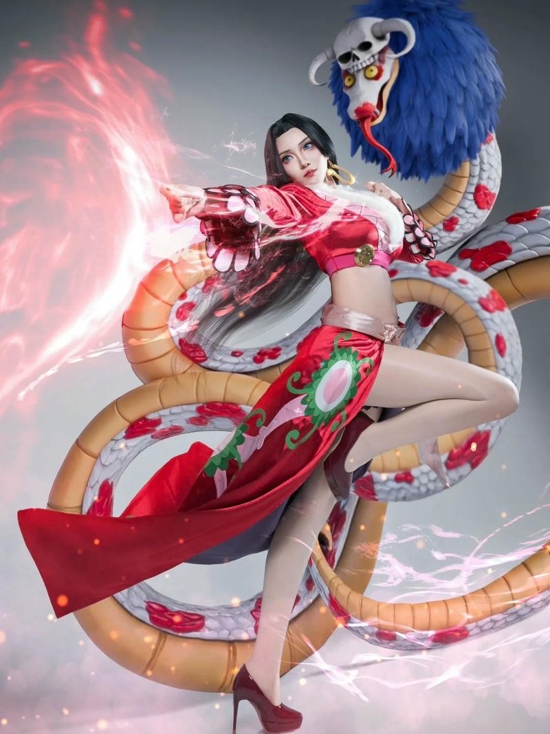 Boa Hancock cosplay thần thái kiêu kỳ đầy hấp dẫn
