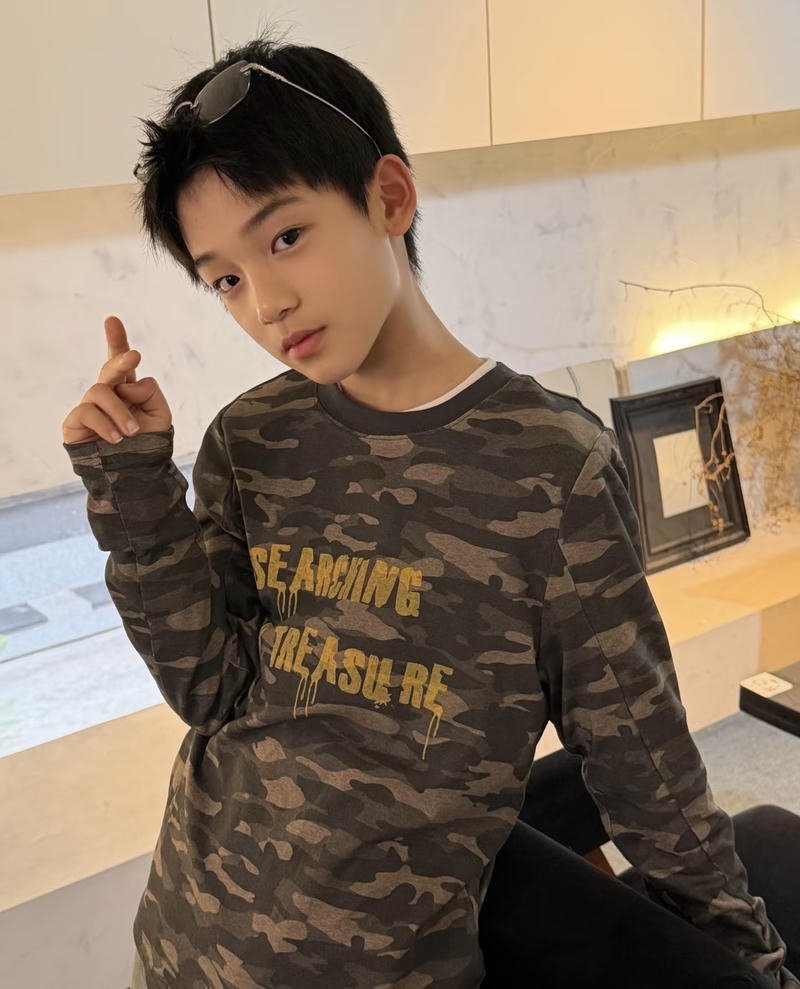 Cậu bé tạo cảm giác dễ nói chuyện trong ảnh trai đẹp 2k13