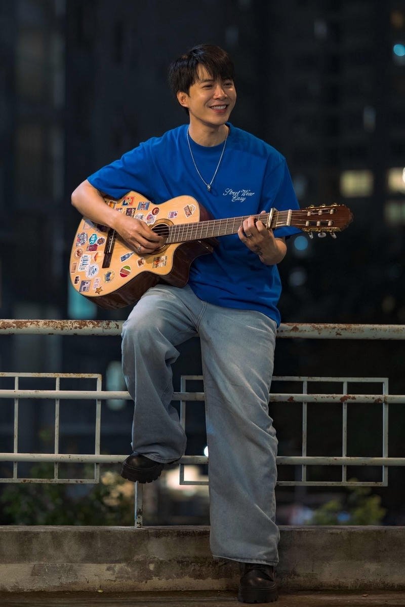 Chân dung chàng trai trẻ thần thái nam tính Việt Nam