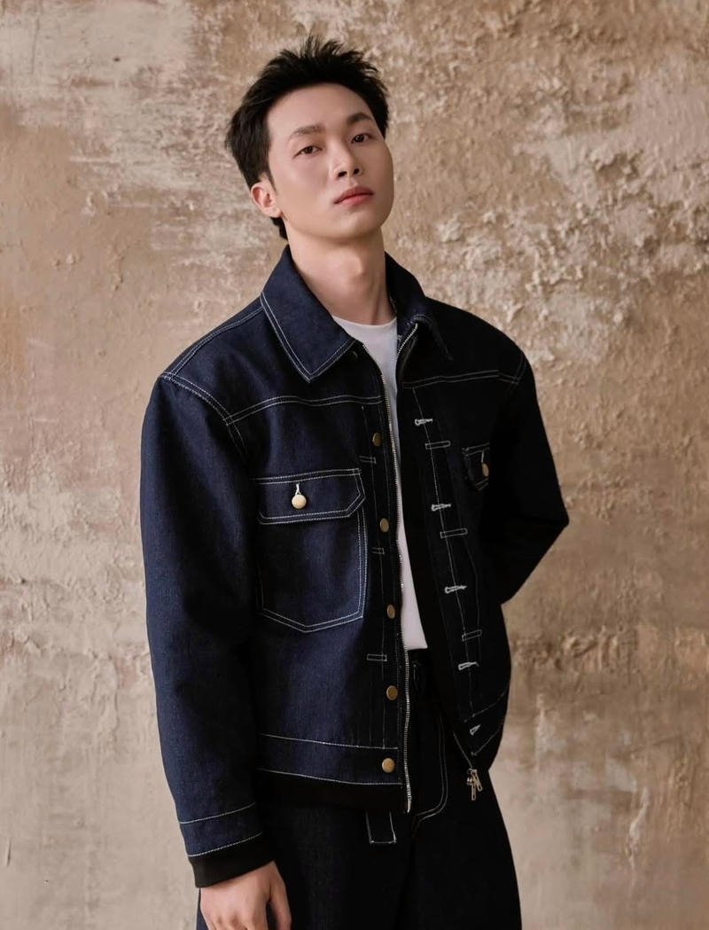 Chàng trai cá tính phong cách đường phố Việt Nam