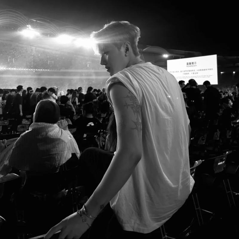 Chàng trai trong avatar con trai ngầu toát vẻ nam tính