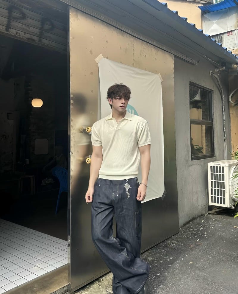 Chàng trai tuổi teen phong cách học đường K11