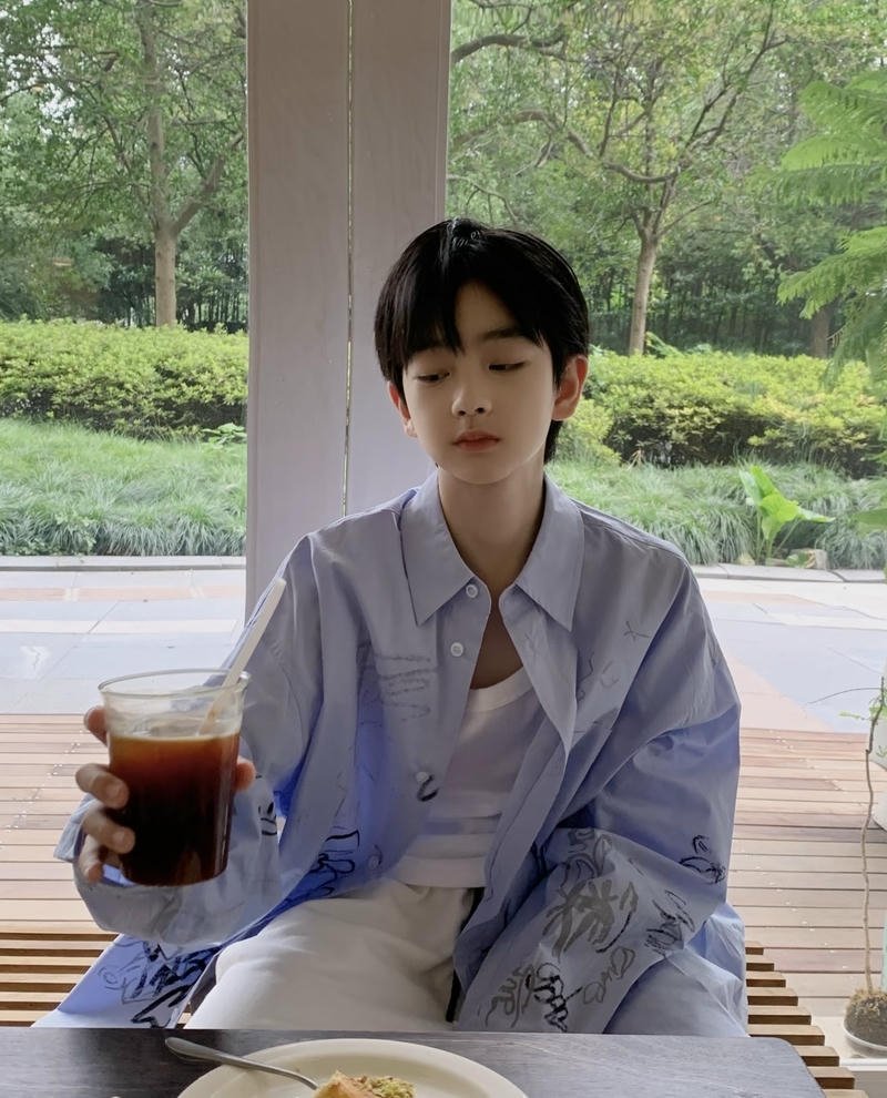 Chất riêng thể hiện rõ qua ảnh trai đẹp 2k13 tự nhiên