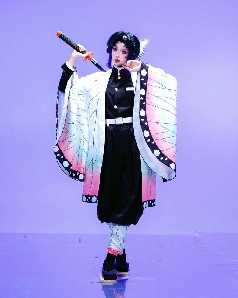 Coser Shinobu hóa thân với thần thái dịu dàng