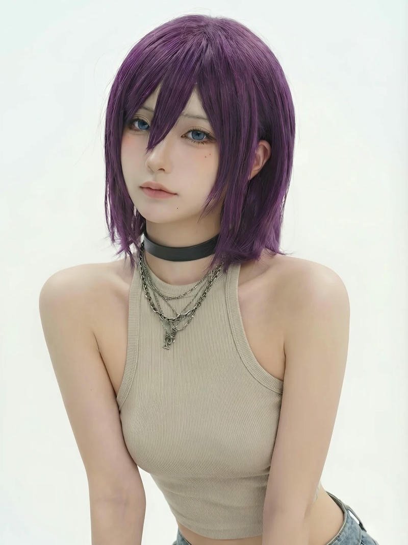 Coser xinh biểu cảm dịu dàng thu hút ánh nhìn