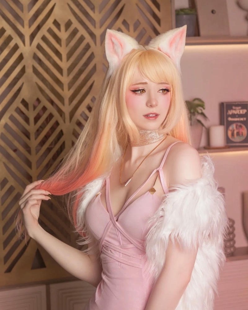 Cosplay anime nữ thể hiện hình ảnh nhân vật rõ nét
