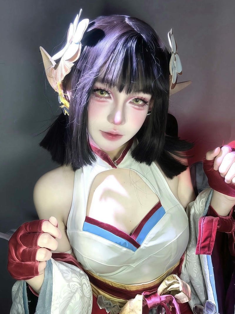 Cosplay liên quân nóng bỏng mê hoặc