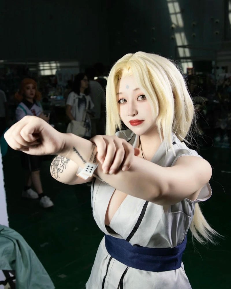 Cosplay tsunade hình ảnh nổi bật với đường nét tinh tế