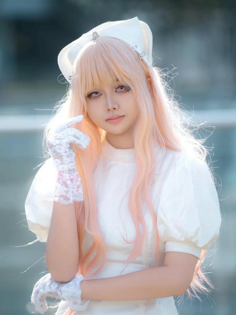 Cosplay y tá thể hiện diện mạo đặc trưng dễ phân biệt