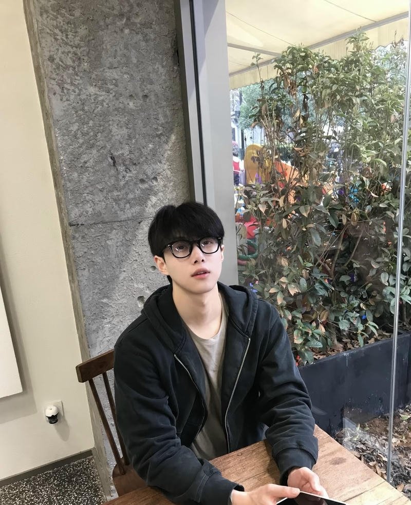 Diện mạo ưa nhìn của thiếu niên thuộc thế hệ 2K8