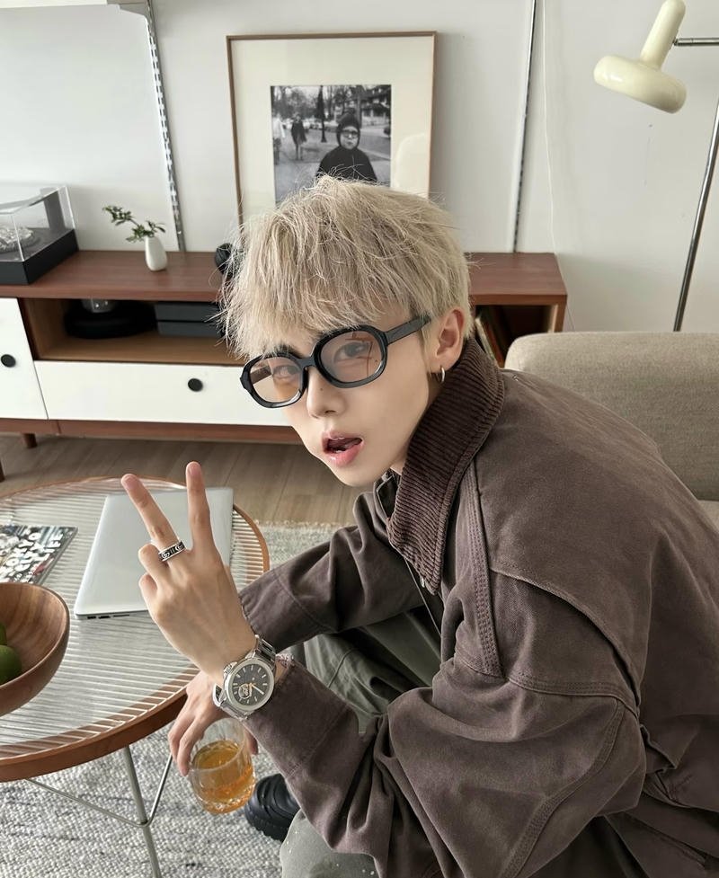 Đường nét gọn gàng của thanh niên sinh năm K7