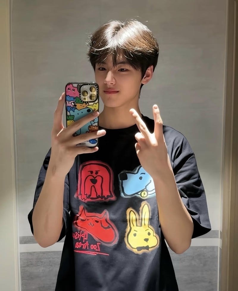 Đường nét hài hòa tạo nên ảnh trai k10 thu hút