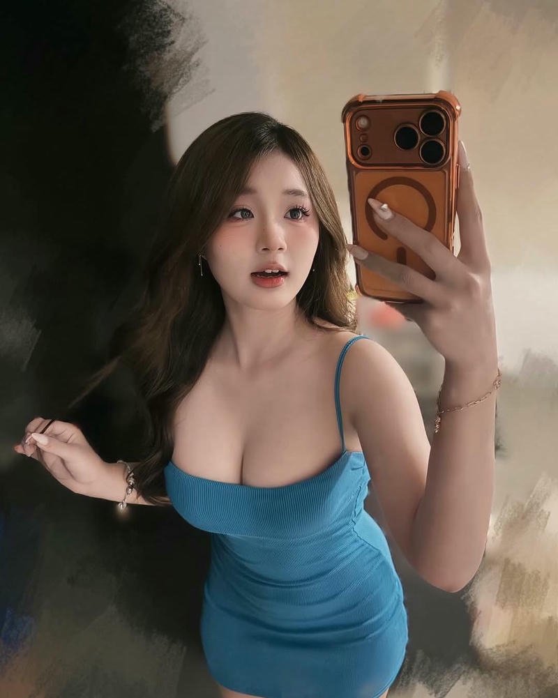 Gái đẹp quyến rũ phong thái tự tin đầy cuốn hút