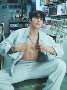 Góc chụp nam tính trong bộ ảnh trai đẹp Việt