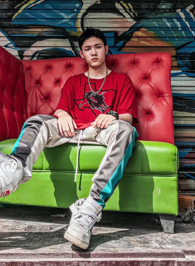 Gương mặt cá tính của Tage làm hình nền Tage