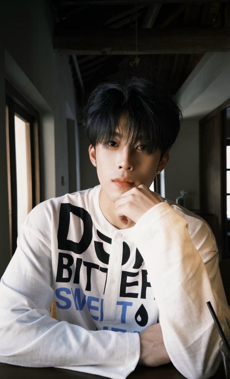 Gương mặt nam thần Trung Hoa chuẩn visual mạng xã hội