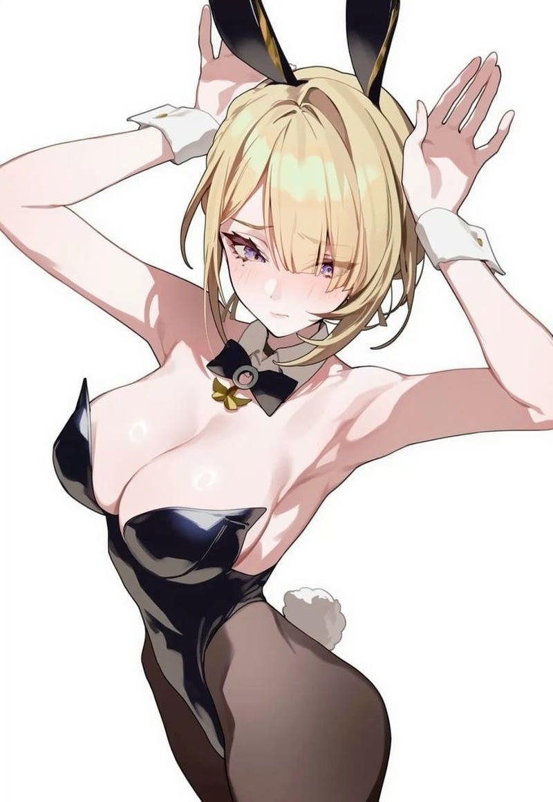 Gương mặt sắc sảo của cô nàng anime quyến rũ