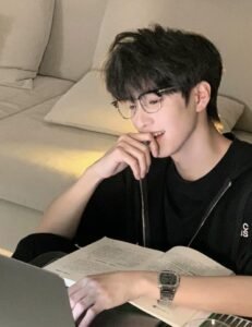 Gương mặt sáng nổi bật trong bộ ảnh trai K12 học đường