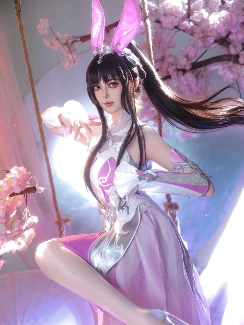 Hình ảnh anime nữ cosplay khắc họa rõ nhân vật