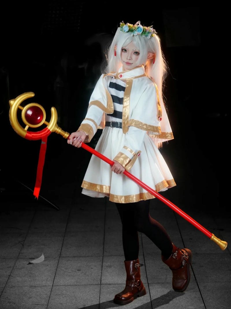 Hình ảnh cosplay frieren mang vẻ đẹp dịu dàng cuốn hút
