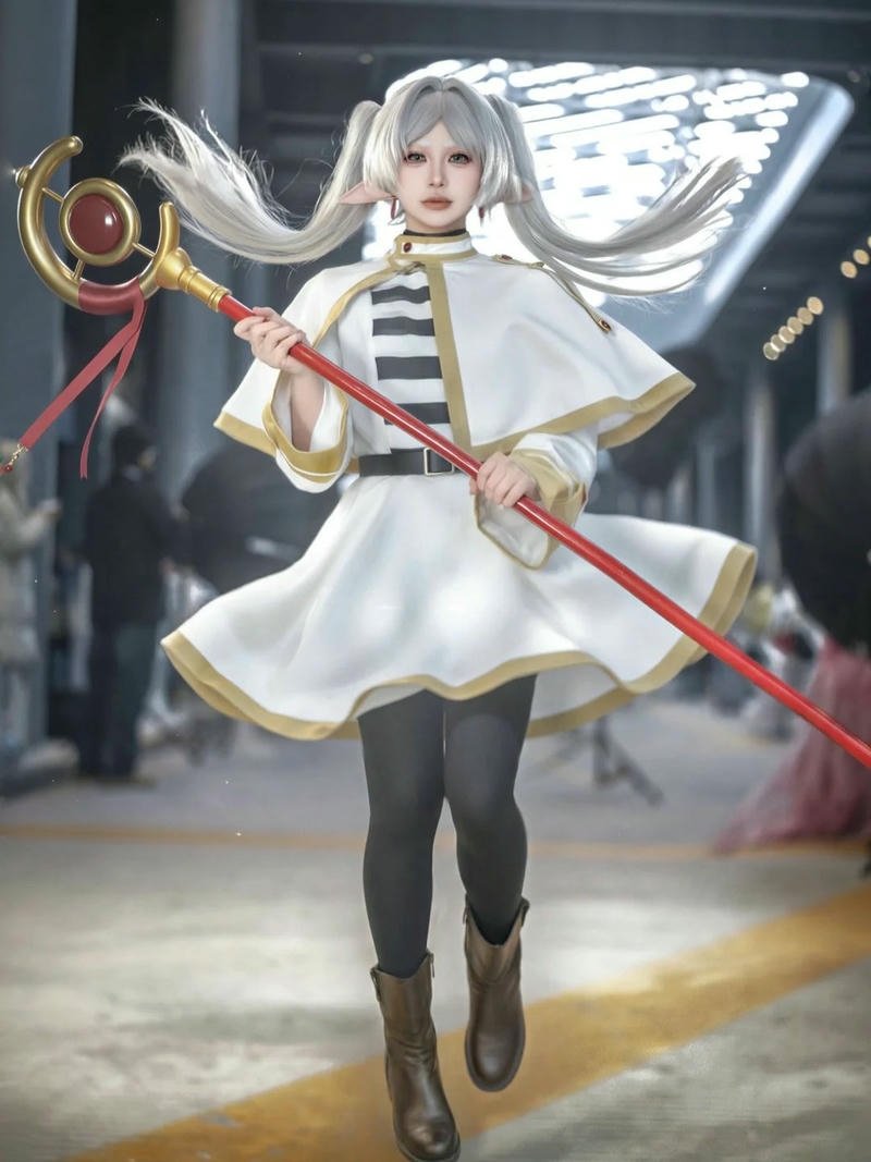 Hình cosplay nhân vật frieren thể hiện nét đẹp thanh lịch