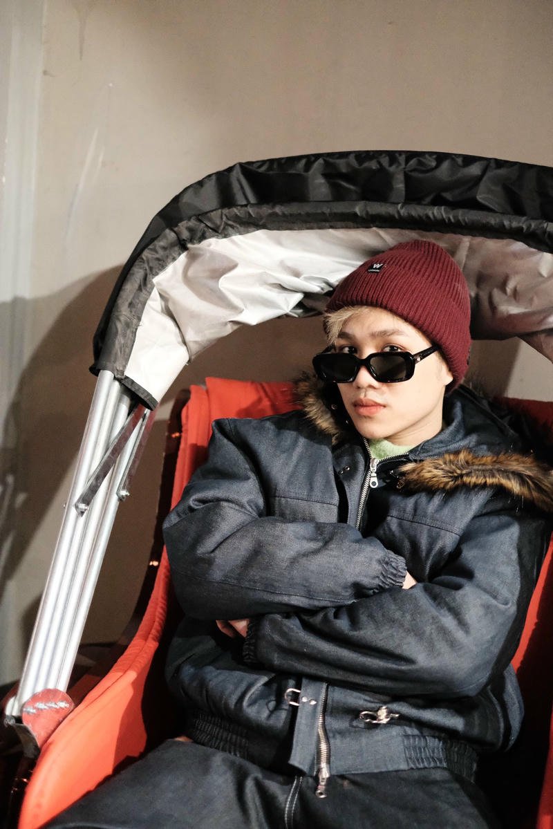 Hình nền Captain Boy với biểu cảm cá tính rõ nét