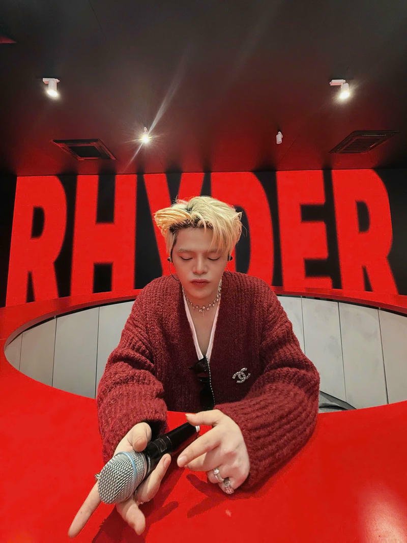 Hình nền Rhyder với phong cách trẻ trung năng động