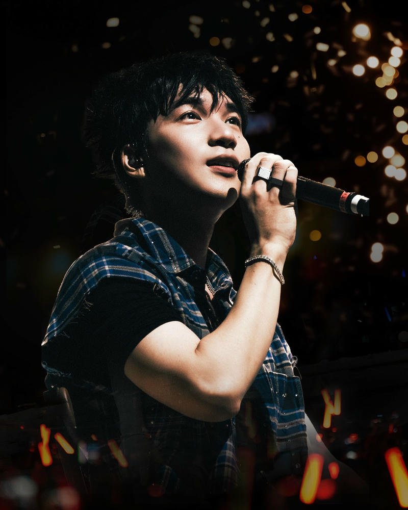 Khoảnh khắc ấn tượng khi HIEUTHUHAI biểu diễn live