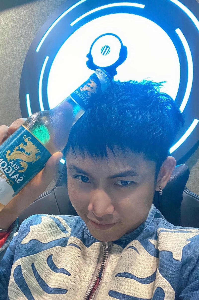 Khoảnh khắc đời thường nhẹ nhàng hợp nền Ricky Star