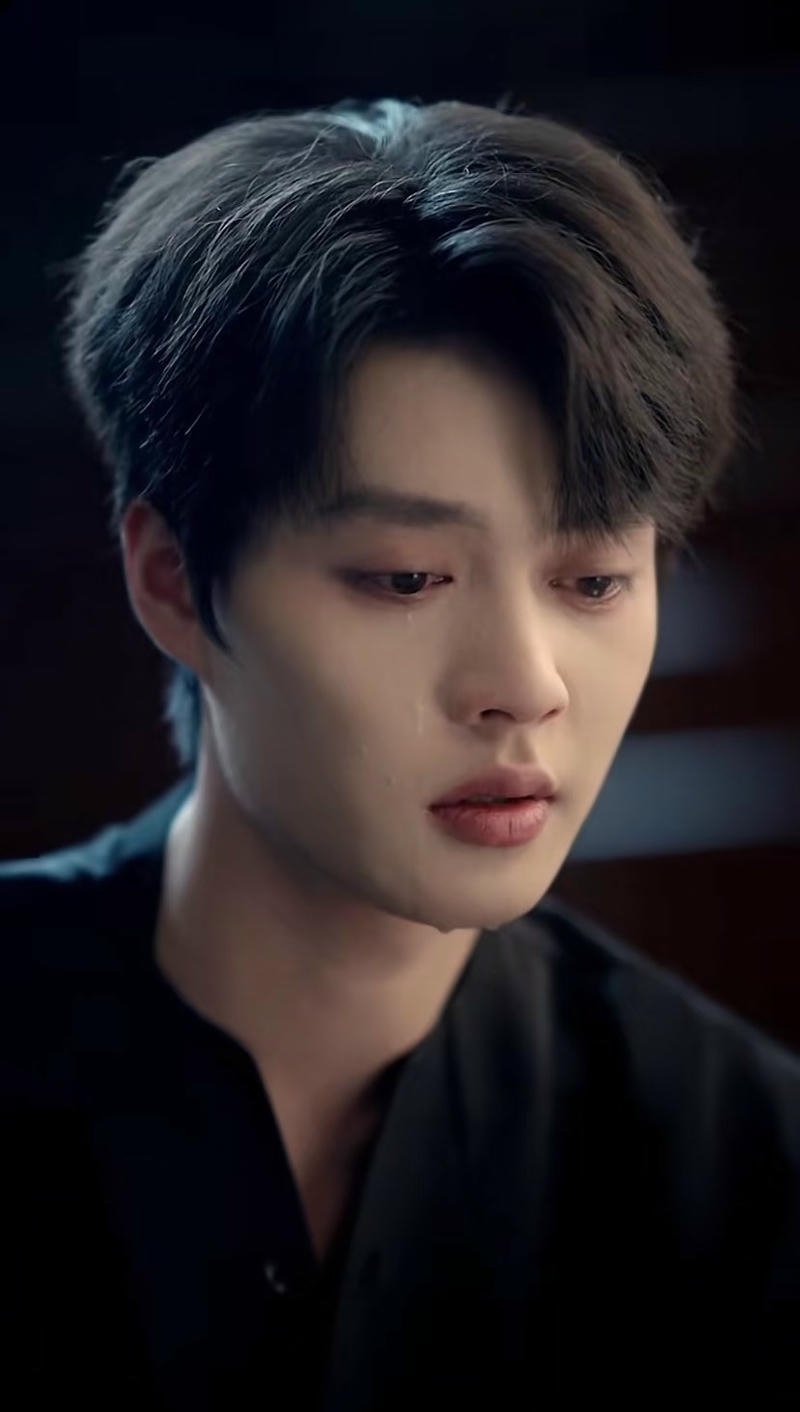 Khoảnh khắc rơi lệ con trai khóc nền điện thoại