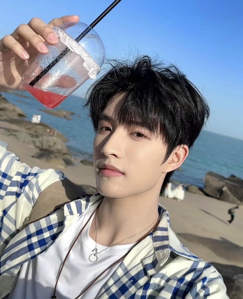 Nam sinh học đường trẻ trung vibe thanh xuân vườn trường