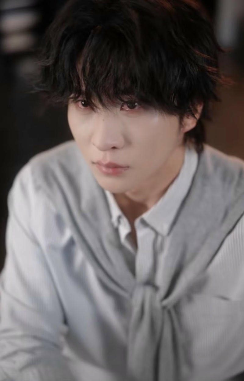 Nét cô đơn trai đẹp khóc hình nền