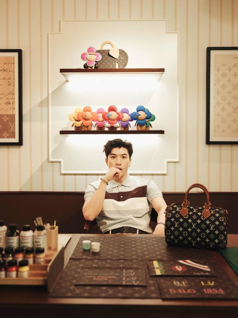 Nét cuốn hút trong hình nền HIEUTHUHAI ngoài đời thường