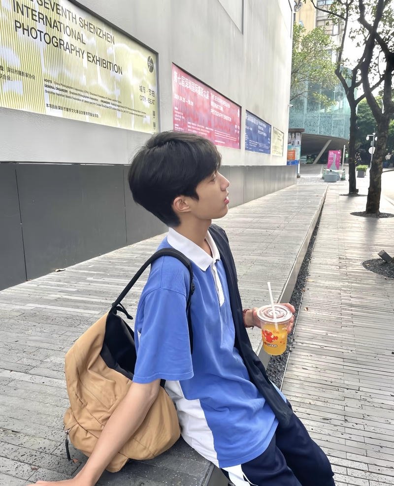 Nét hồn nhiên thể hiện rõ qua ảnh trai k10 đầy sức sống