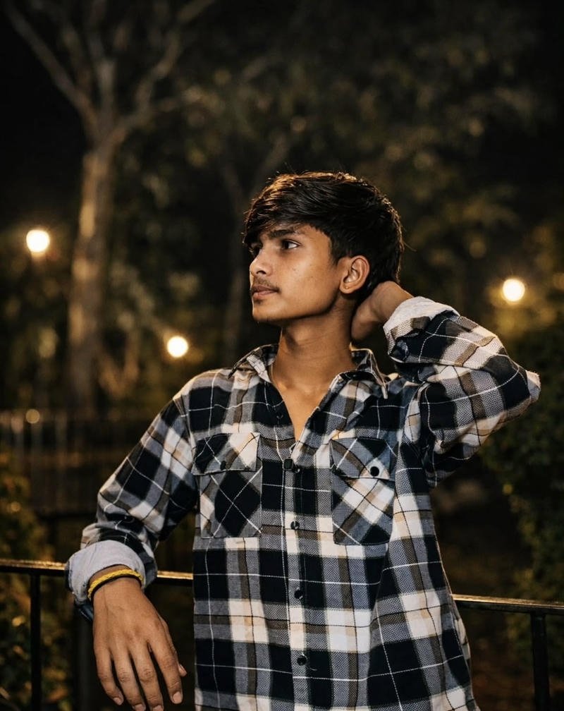 Nét mặt lạnh lùng chuẩn ảnh trai ấn độ ngầu