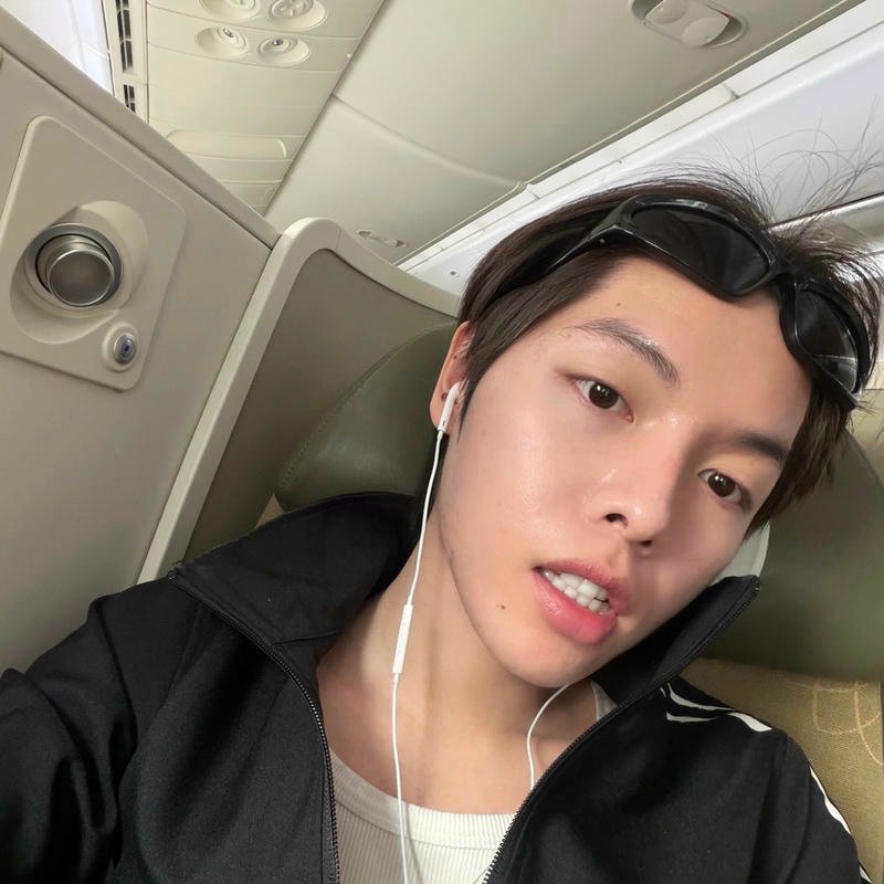 Nét ngây thơ của Đức Phúc trong ảnh nền cute