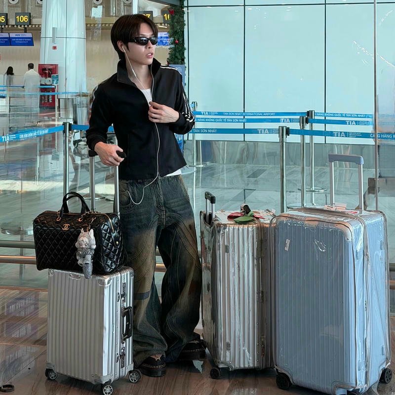 Nét riêng đáng yêu trong ảnh nền Đức Phúc đời thường