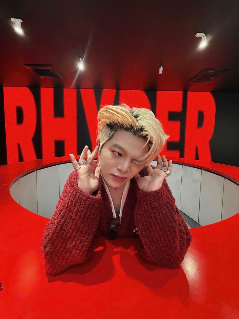 Nét thư sinh của Rhyder trong ảnh đẹp