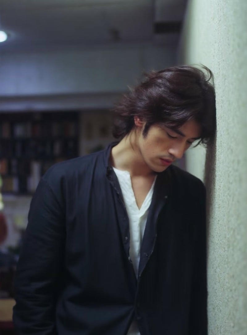 Nét u sầu nam buồn hợp làm hình nền