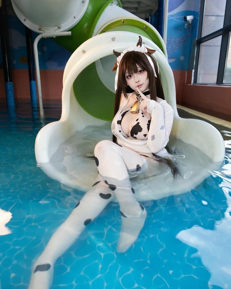 Người đẹp bò sữa mang phong cách độc đáo