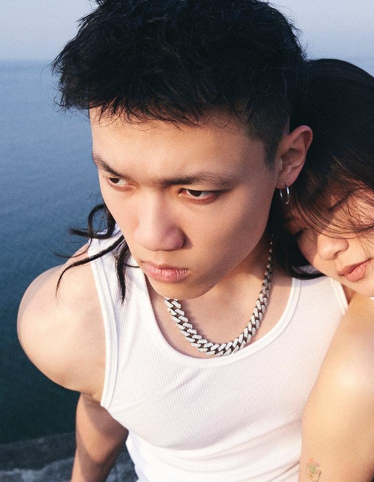 Phong cách trẻ trung xuất hiện trong hình nền Tage đẹp